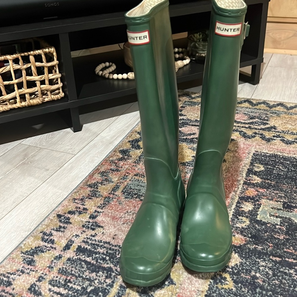 Excellent Condition Knee-High Hunter Rain Boots